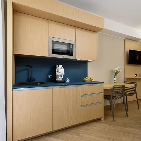 Hotel Calliope 3*
